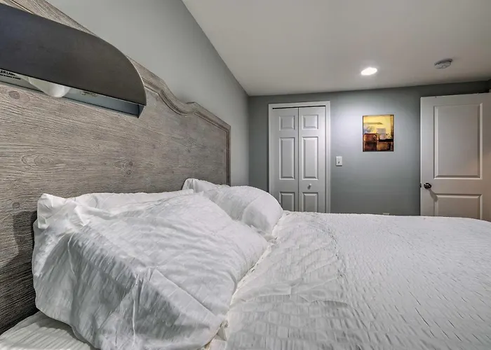 Modern Dc Apartment About 6 Mi To National Mall!